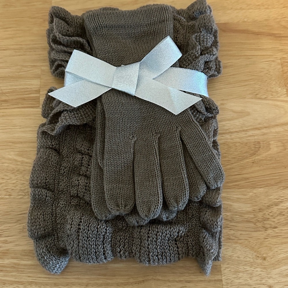 NY&Co Glove and Scarf Gift Set - Brown
